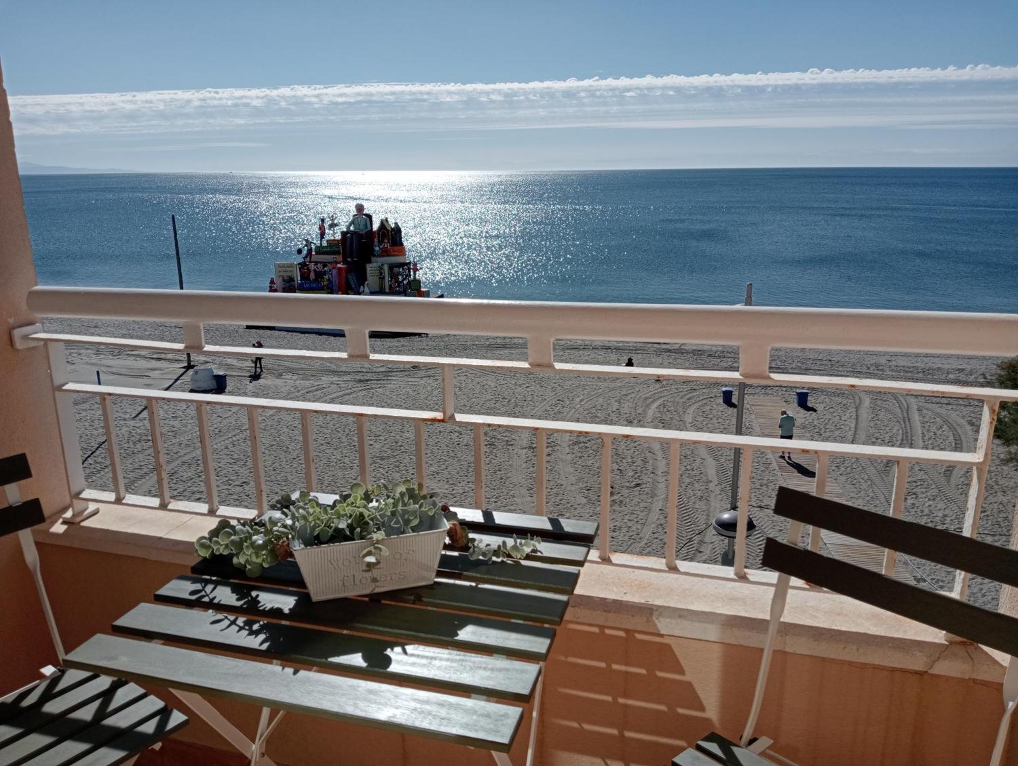 Primera Linea De Playa A 10 Min Estepona San Luis de Sabinillas Bagian luar foto